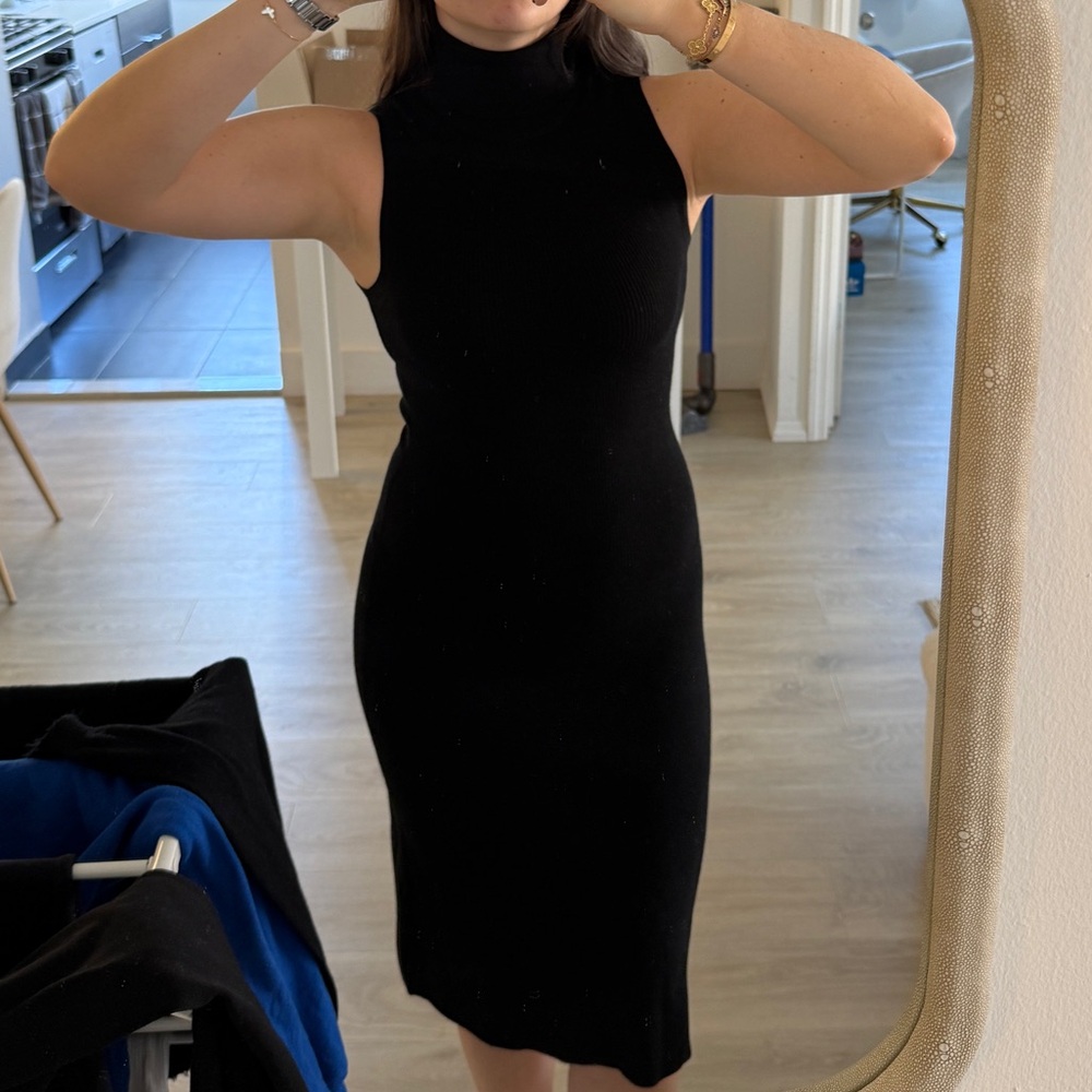 Elegant Black Sleeveless Dress